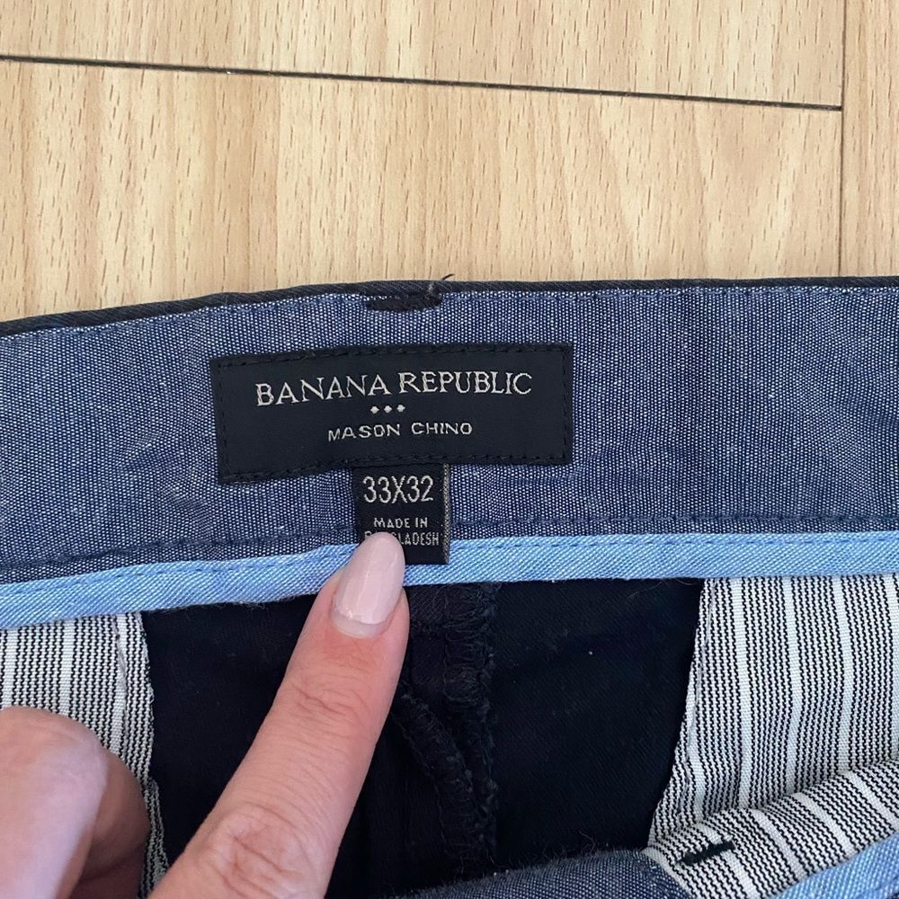 Banana Republic Men’s Chinos - Picture 3 of 4